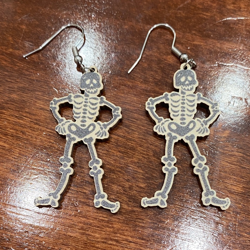 Skeleton Dangle Earrings - Picture 4 of 4